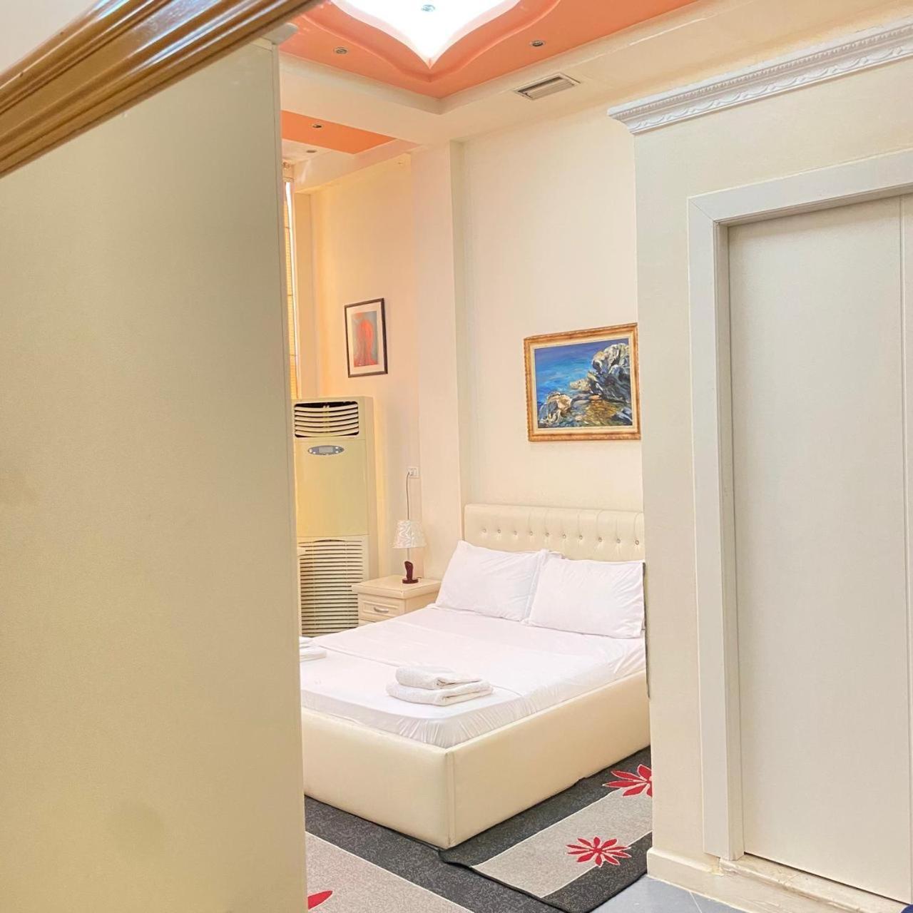 Hotel Pasarela ベラト エクステリア 写真